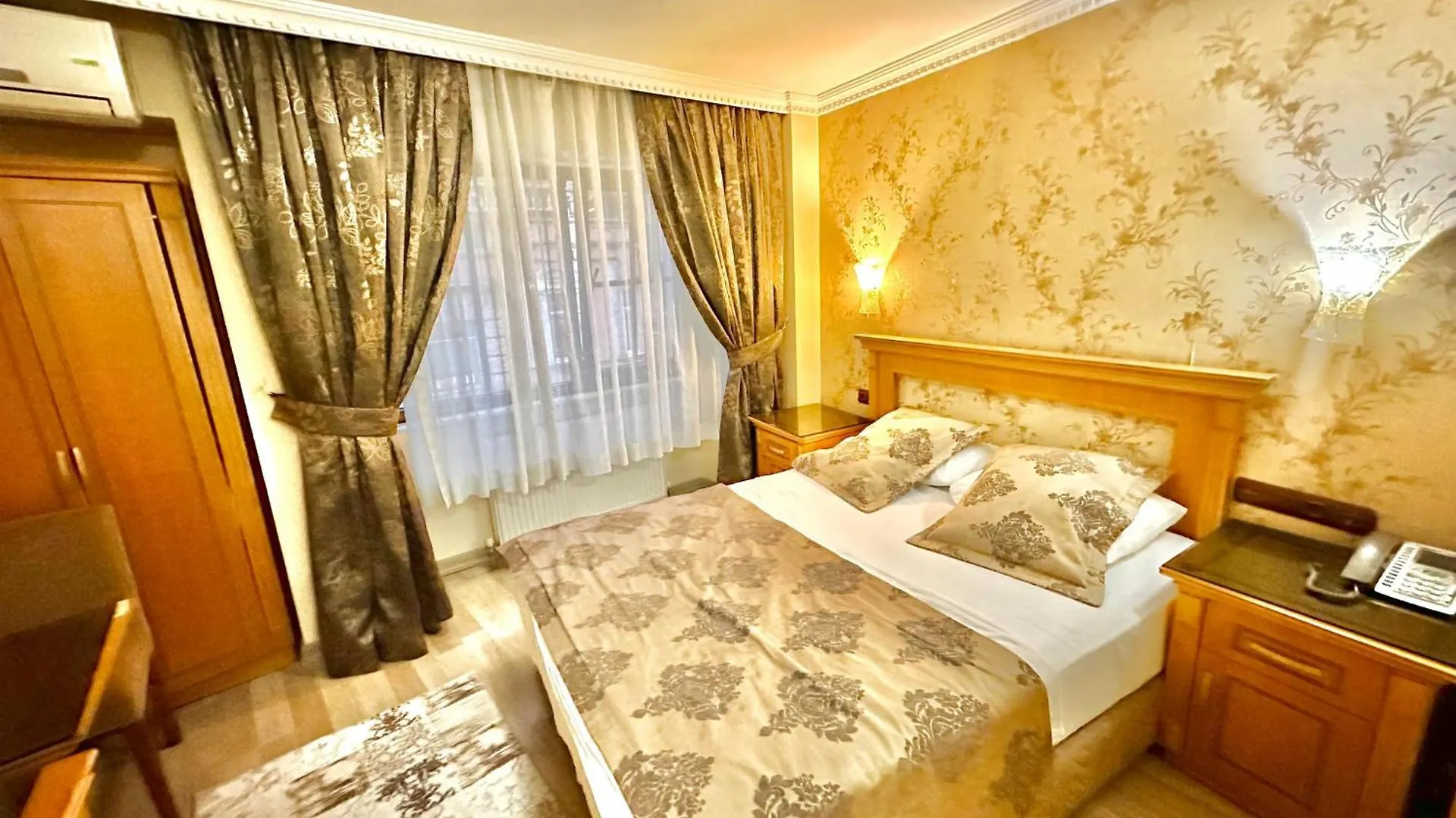 Golden Papirues Hotel Taksim Стамбул
