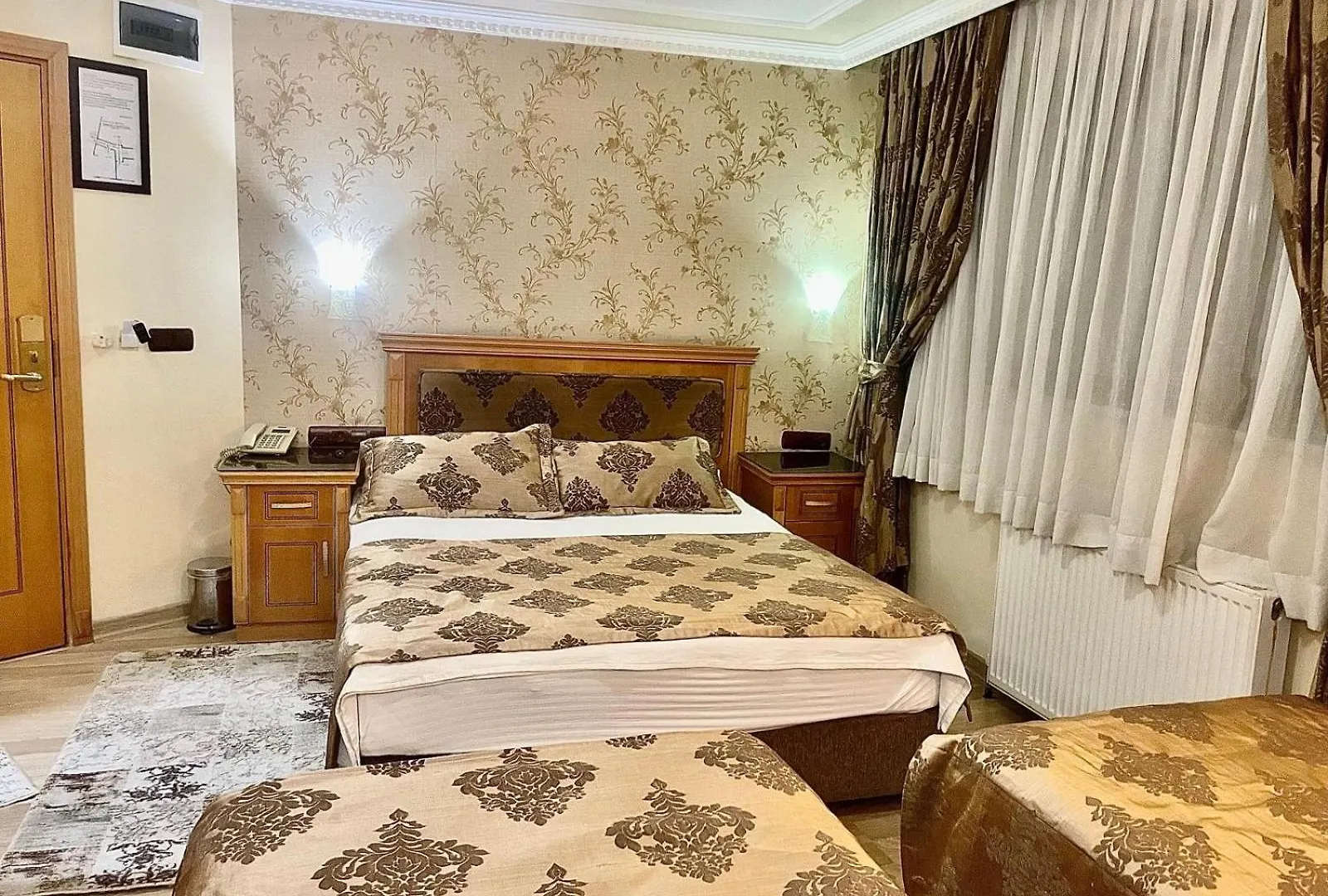 Golden Papirues Hotel Taksim Стамбул Турция