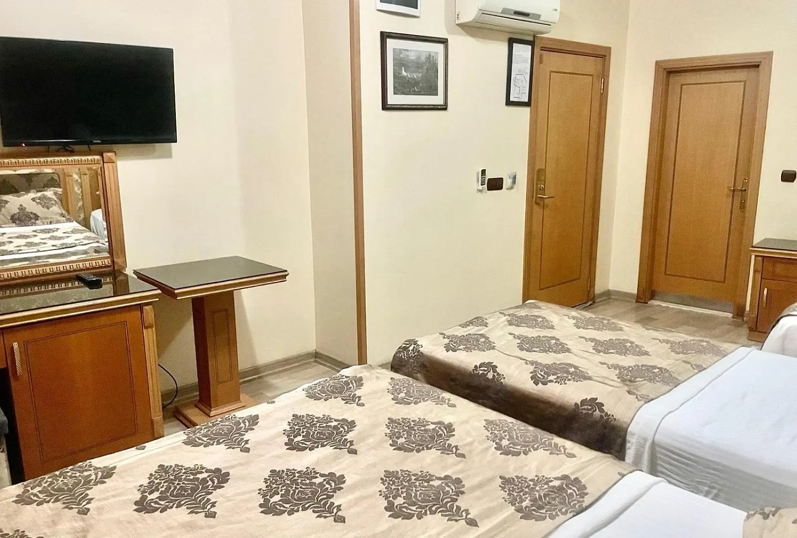 Golden Papirues Hotel Taksim Стамбул